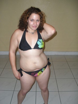 Fat wife showing off pussy in bikini