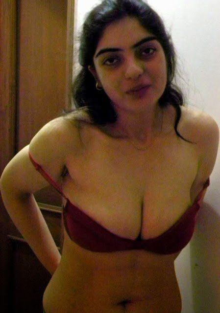 Handyman recommendet girl of bed sex on pakistani hot
